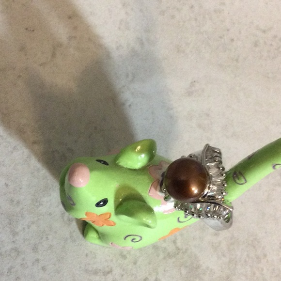 NWOT Size 7 Silver ring with stacked CZ and brown Pearl center - Picture 2 of 6